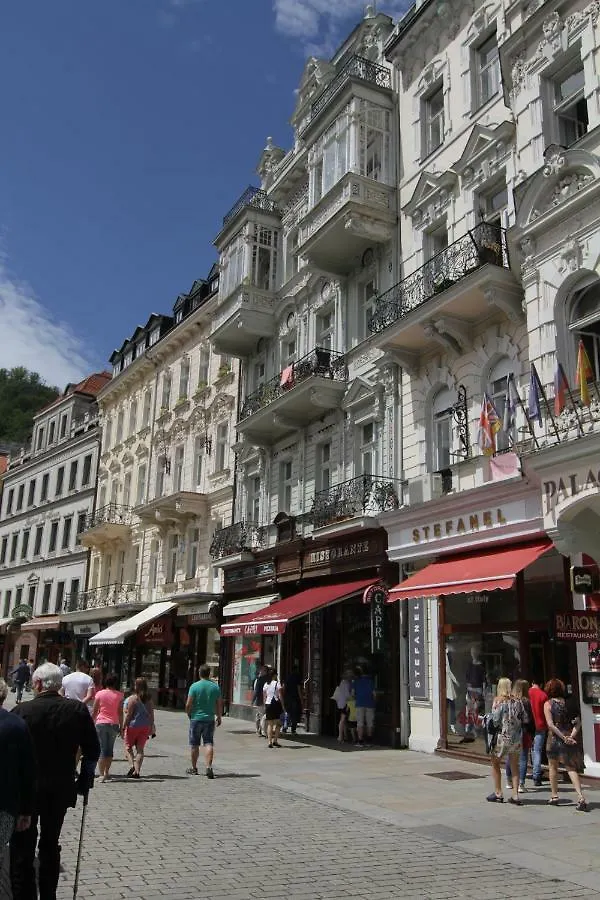 Boutique Apartment Owned By Emperor Peter The Great With 2 Balconies & Jacuzzi Karlsbad 0*,  Tschechische Republik