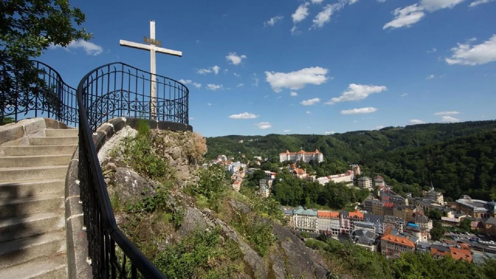 Boutique Apartment Owned By Emperor Peter The Great With 2 Balconies & Jacuzzi Karlovy Vary