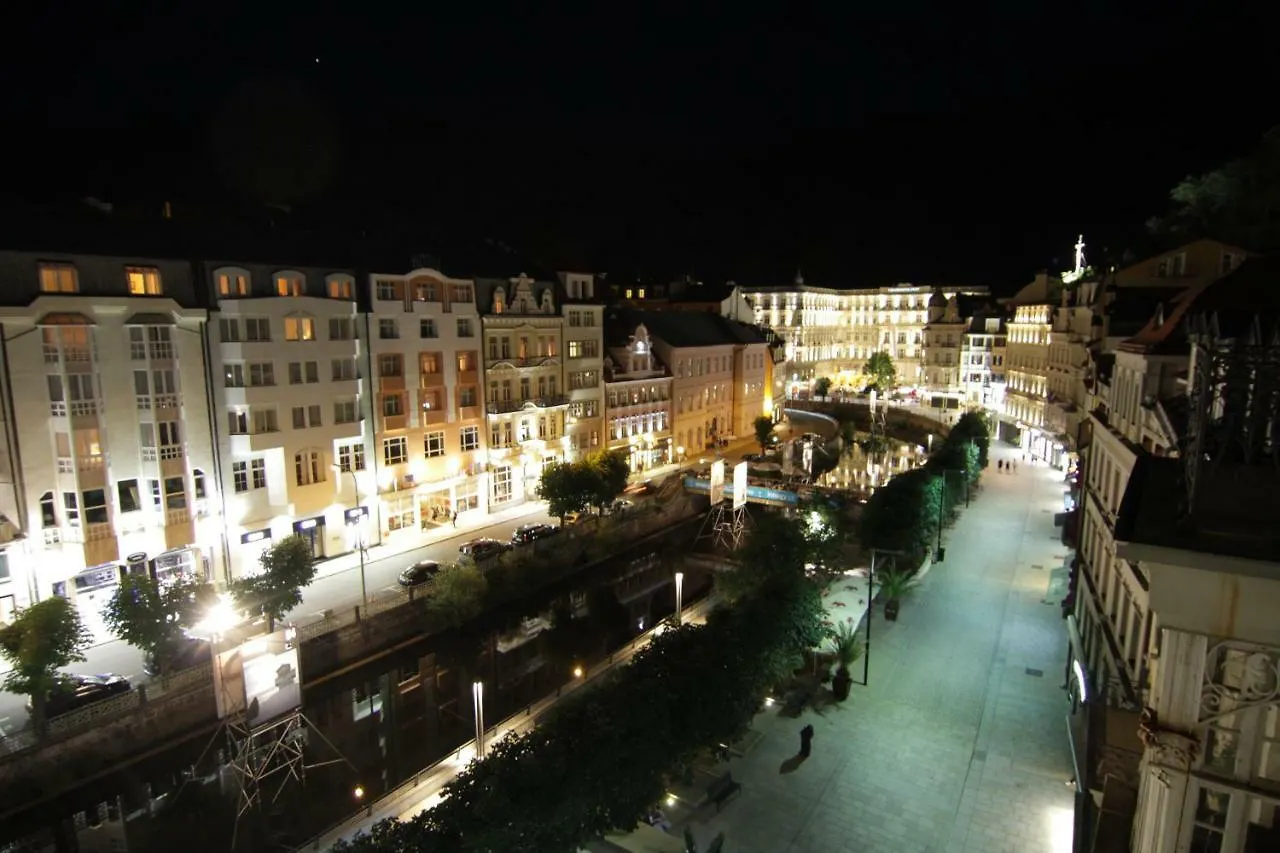 Boutique Apartment Owned By Emperor Peter The Great With 2 Balconies & Jacuzzi Karlovy Vary